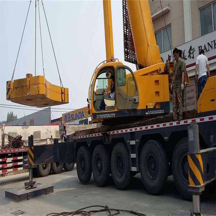 宁波北仑当地吊车出租|机器吊装|75吨|工厂搬迁服务